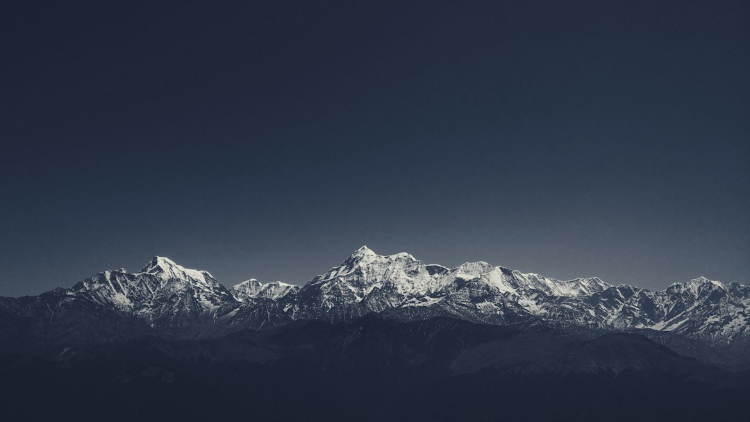 Snow-covered Himalayan peaks in India during winter